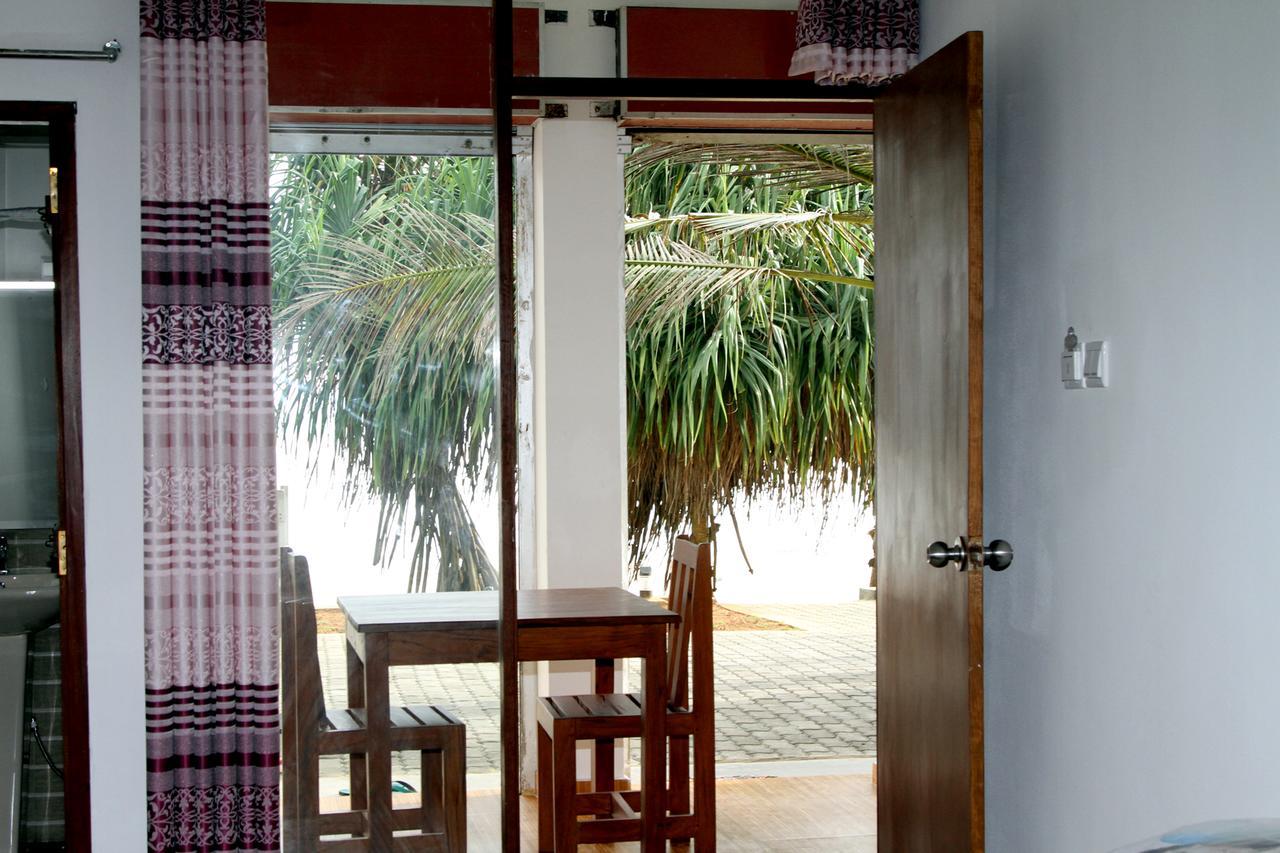 Dasa Beach View Habaraduwa Exterior photo