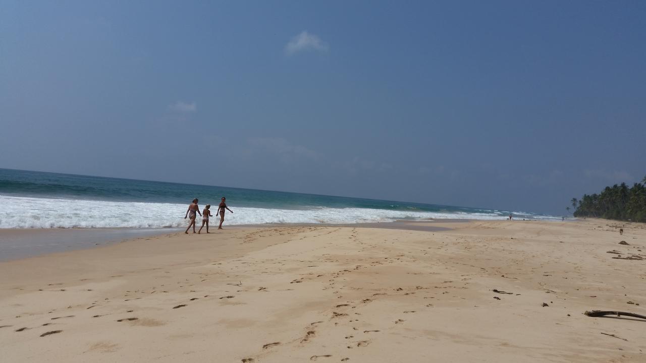 Dasa Beach View Habaraduwa Exterior photo